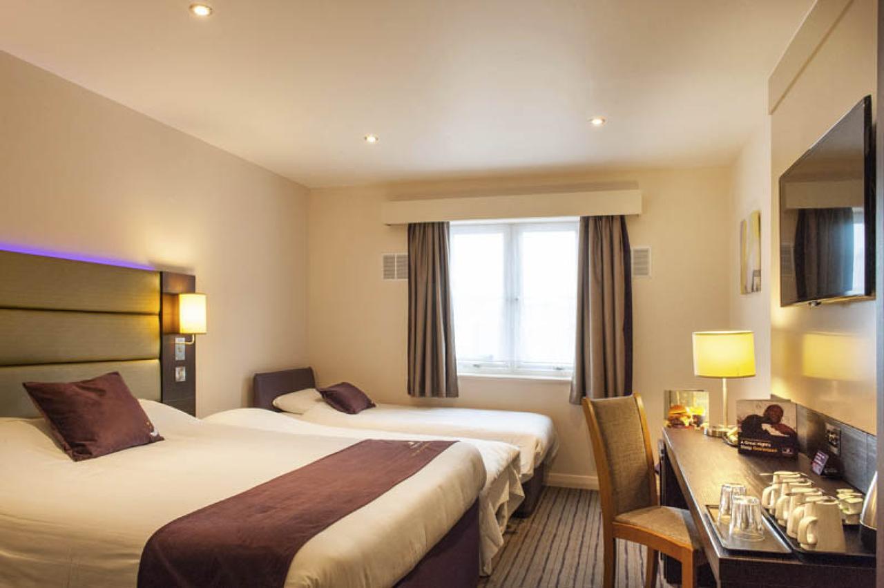 Premier Inn Glasgow Pacific Quay ภายนอก รูปภาพ