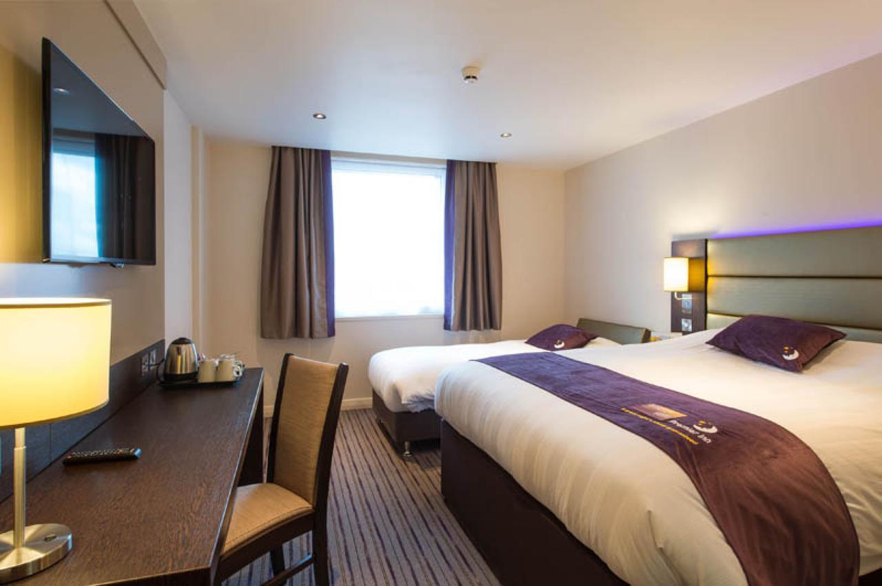 Premier Inn Glasgow Pacific Quay ภายนอก รูปภาพ