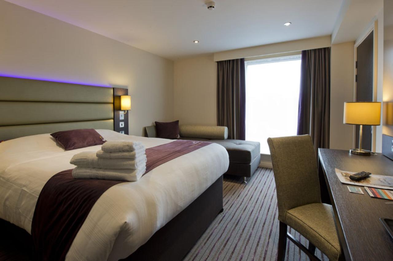 Premier Inn Glasgow Pacific Quay ภายนอก รูปภาพ