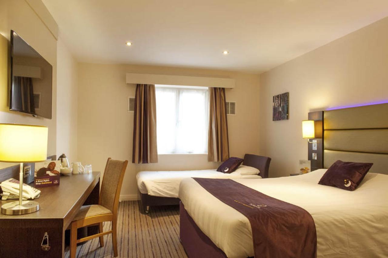 Premier Inn Glasgow Pacific Quay ภายนอก รูปภาพ