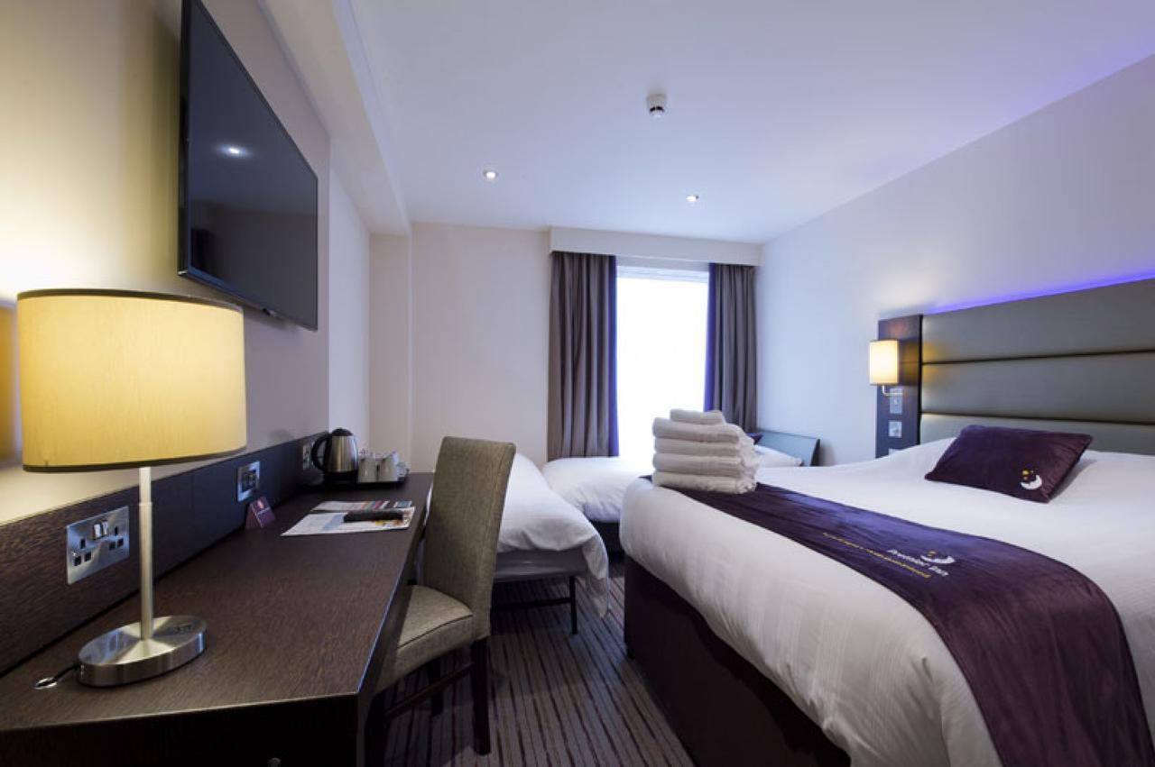 Premier Inn Glasgow Pacific Quay ภายนอก รูปภาพ