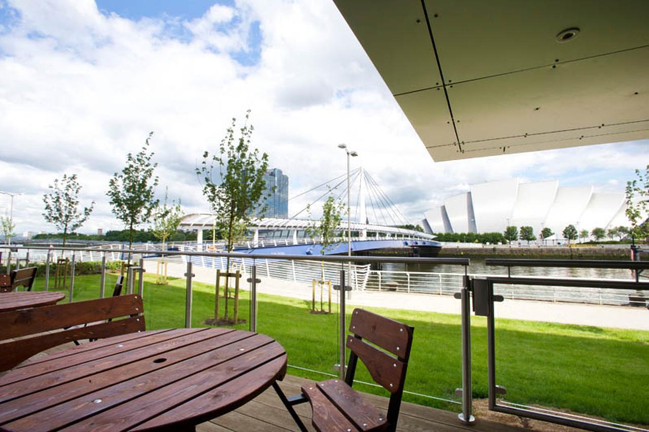 Premier Inn Glasgow Pacific Quay ภายนอก รูปภาพ